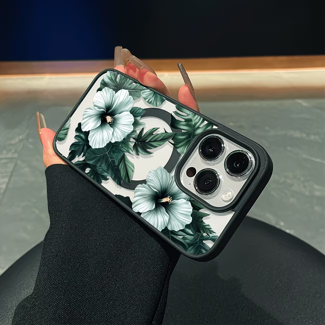 Green Floral Print Phone Case  - Phone Cases With Magsafe recension och pris